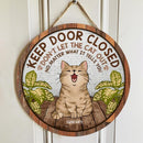 Keep Door Closed - Standing Chubby Cats Front Brick Wall - Personalized Cat Door Sign