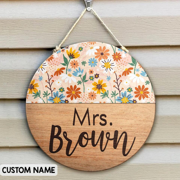 Personalized Name Welcome Teacher Signs For Classroom - Teacher Appreciation Day Ideas