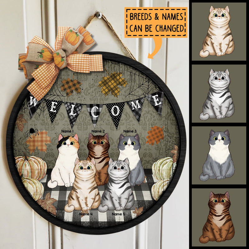 Welcome - Pumpkins And Cats On Plaid Floor - Personalized Cat Autumn Door Sign